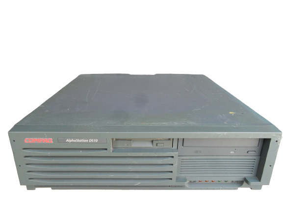 HP Compaq DEC AlphaServer 3X-73BAA-AA  Alpha Server DS10 EV67 / 600MHz FDD CDROM