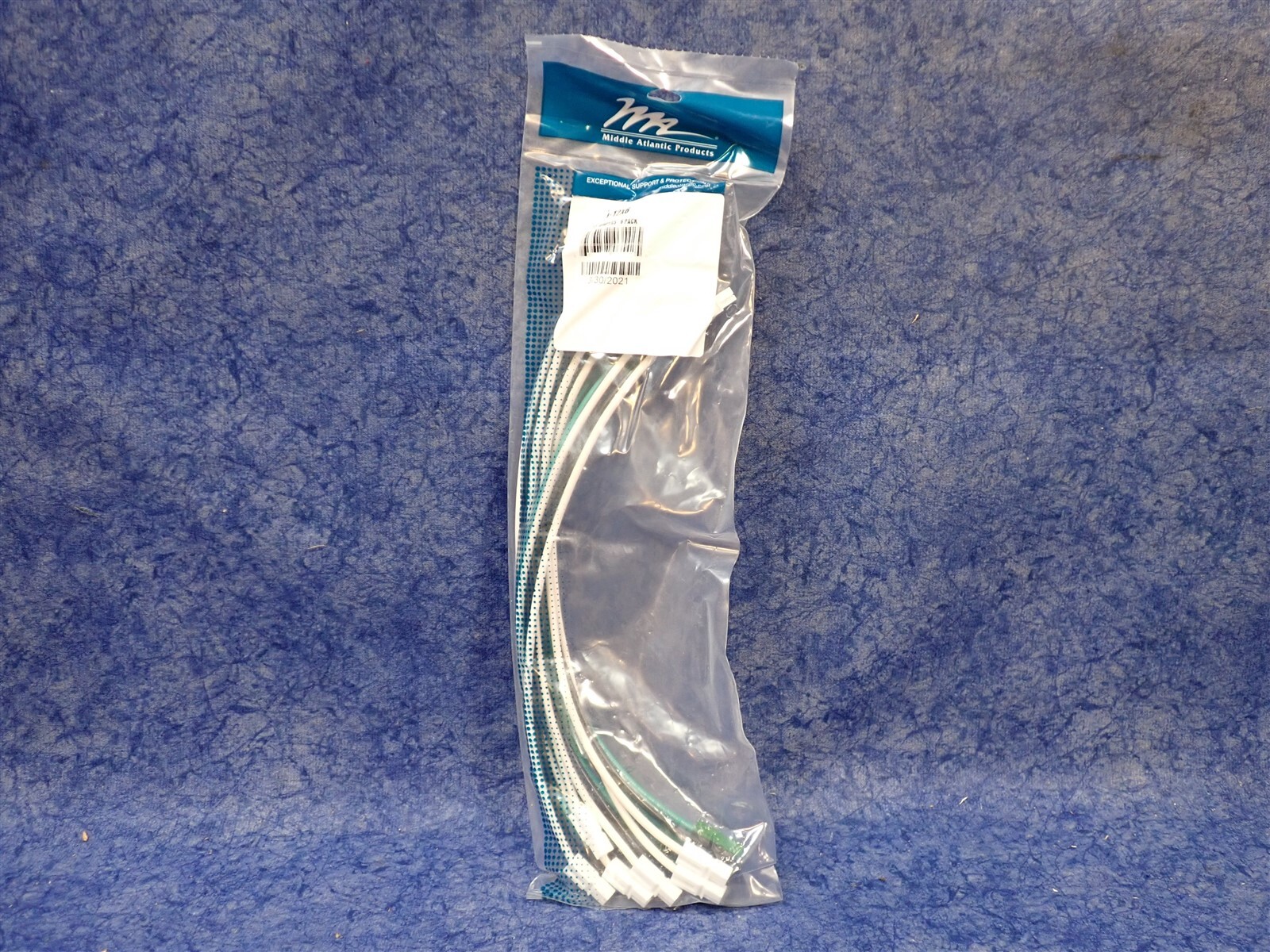 Middle Atlantic J-12X6 12" Jumper for Modular Power Raceway, 6-Pack (BN120)