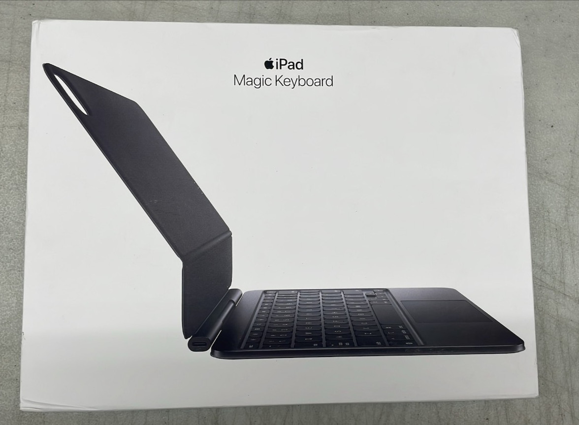Apple iPad Magic Keyboard Case for iPad Pro 11-inch (M4 and M5) Black Open Box