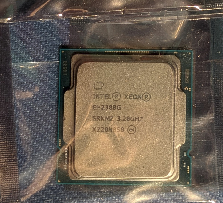 Intel Xeon E-2388G 8-Core 3.2GHz 5.1GHz Turbo 16MB LGA1200 Server CPU