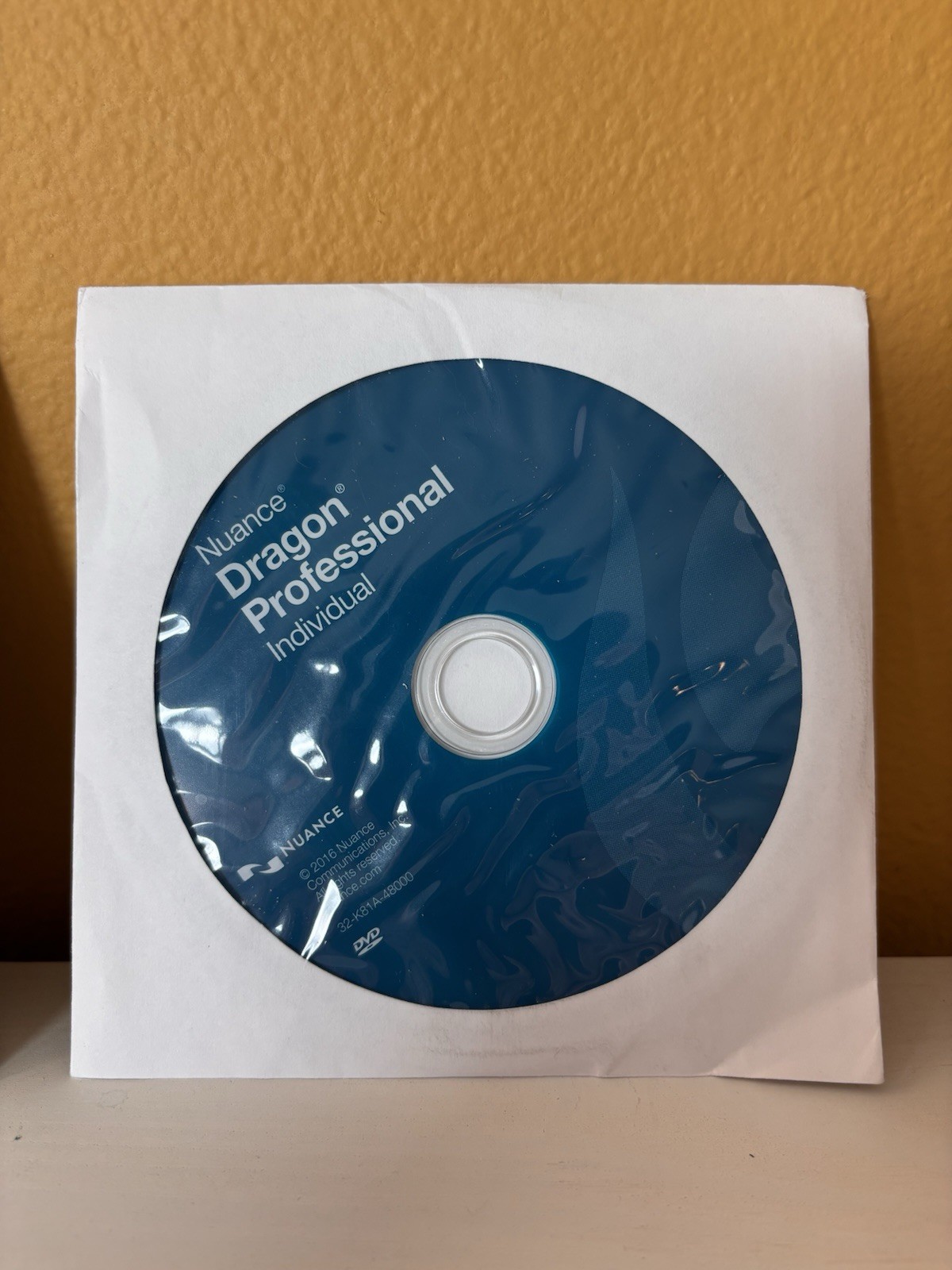 Nuance Dragon Professional Individual Ver. 15 2016 Includes Disc + Serial Number