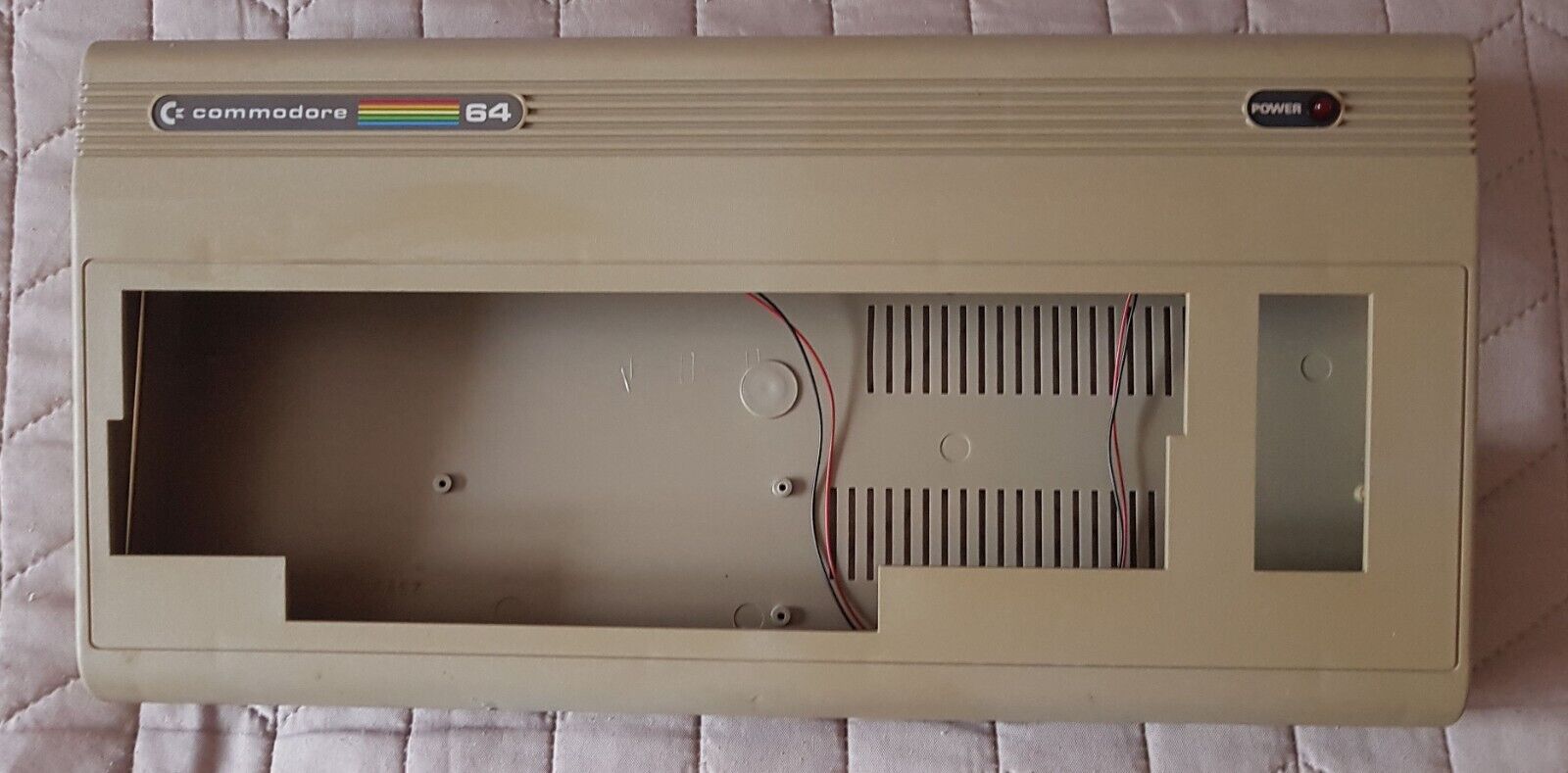 Breadbin Chassis, Computer Case, empty box for Commodore 64, Genuine part
