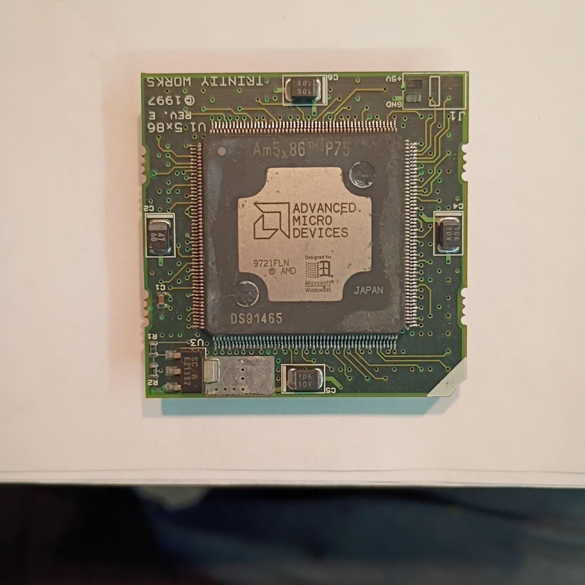 Vintage AMD Am5x86-P75 CPU AM486DX5-133W16BHC Chip on Trinity Board, missing pin