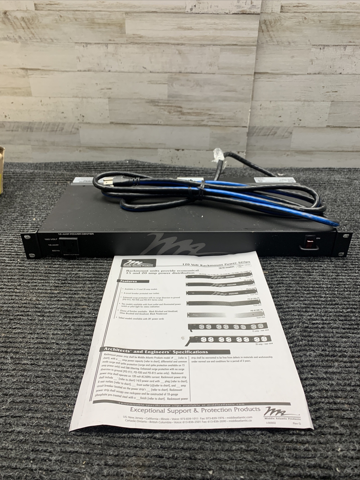 NOS Middle Atlantic PD-915R Rackmount Power Strip 9-Outlet 15A (Black)