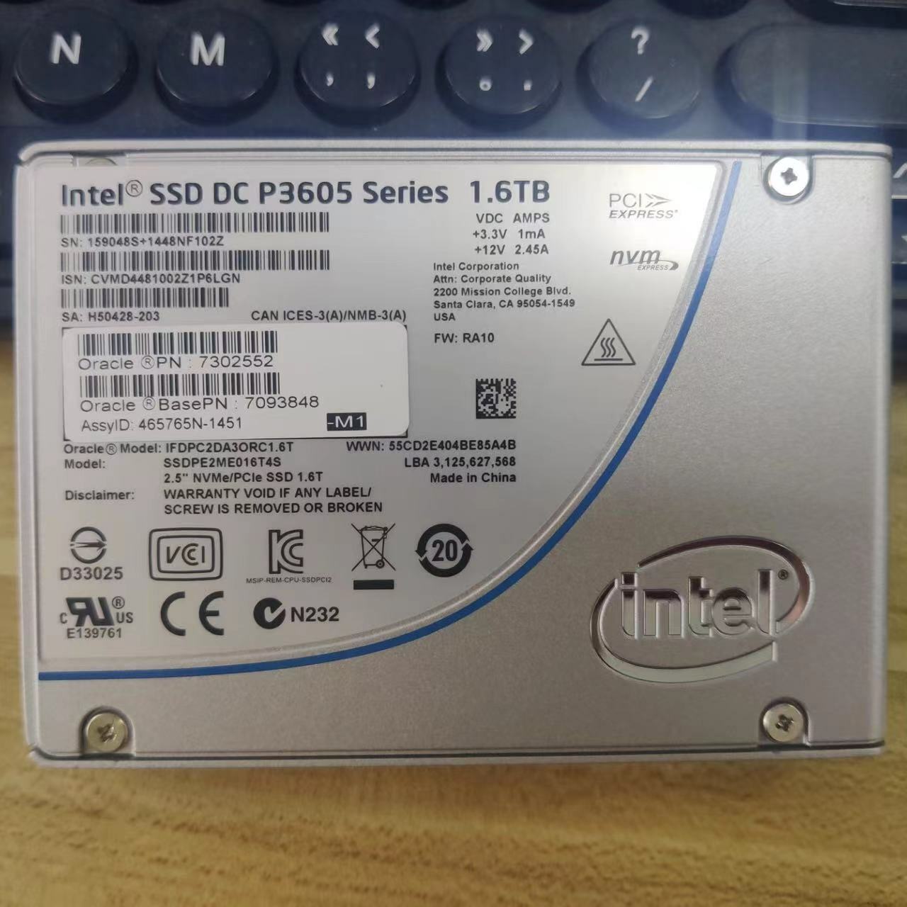 Intel 1.6TB P3605 MLC 2.5" SSDPE2ME016T4S PCIE SSD Series 1.6T DC SSD VDC