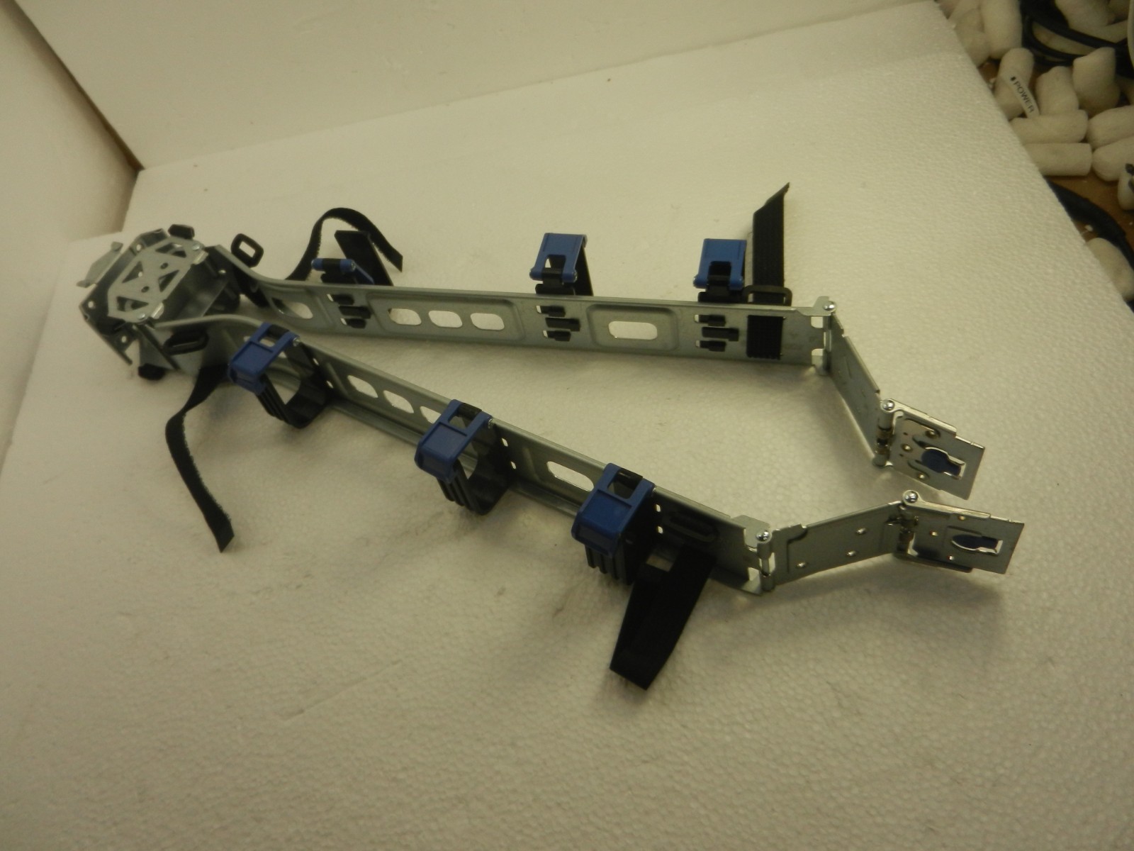 HP ProLiant DL380 G8 G9 2U Cable Management Arm 699303-001 699304-001