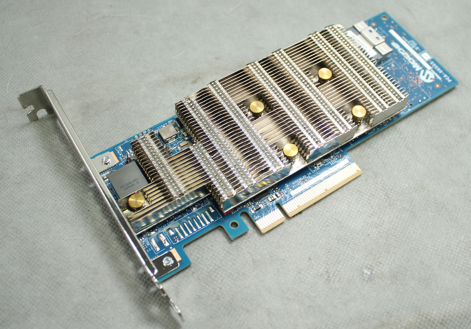 Microchip Adaptec SmartRaid 32048i 32048IXS RAID Adapter Adapter Card FO G2U