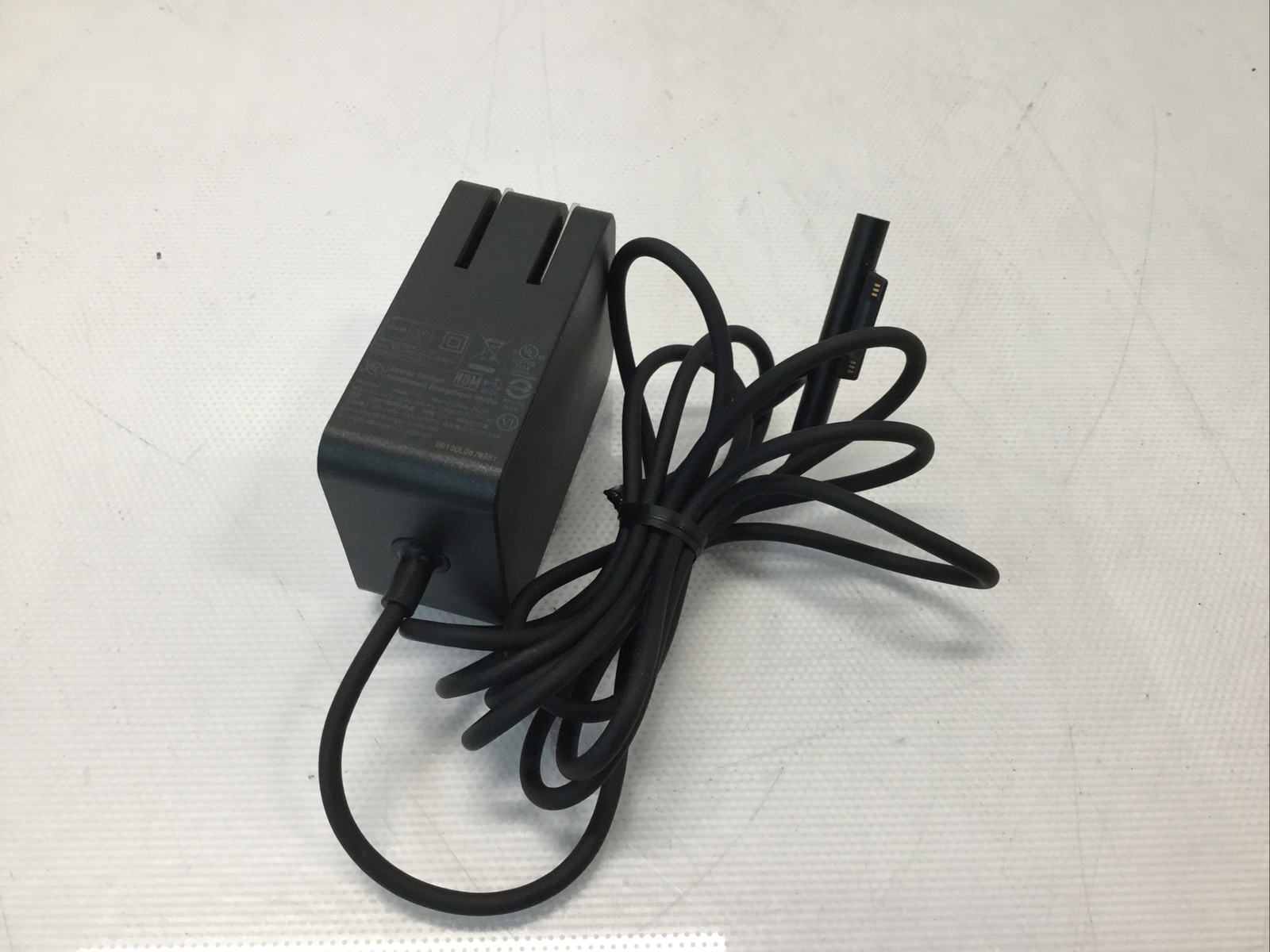 Original Microsoft Surface GO Pro M3 1735 15V 1.6A 24W AC Adapter Charger 