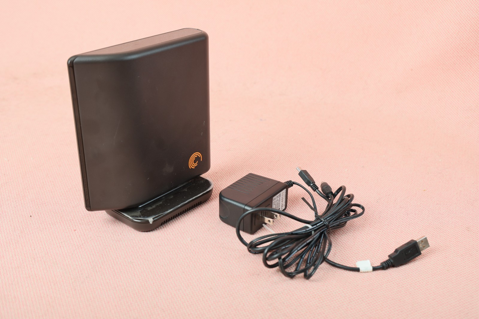 Seagate FreeAgent Desktop 9NK2AL-500 500GB External Hard Drive 3.5" USB 2.0