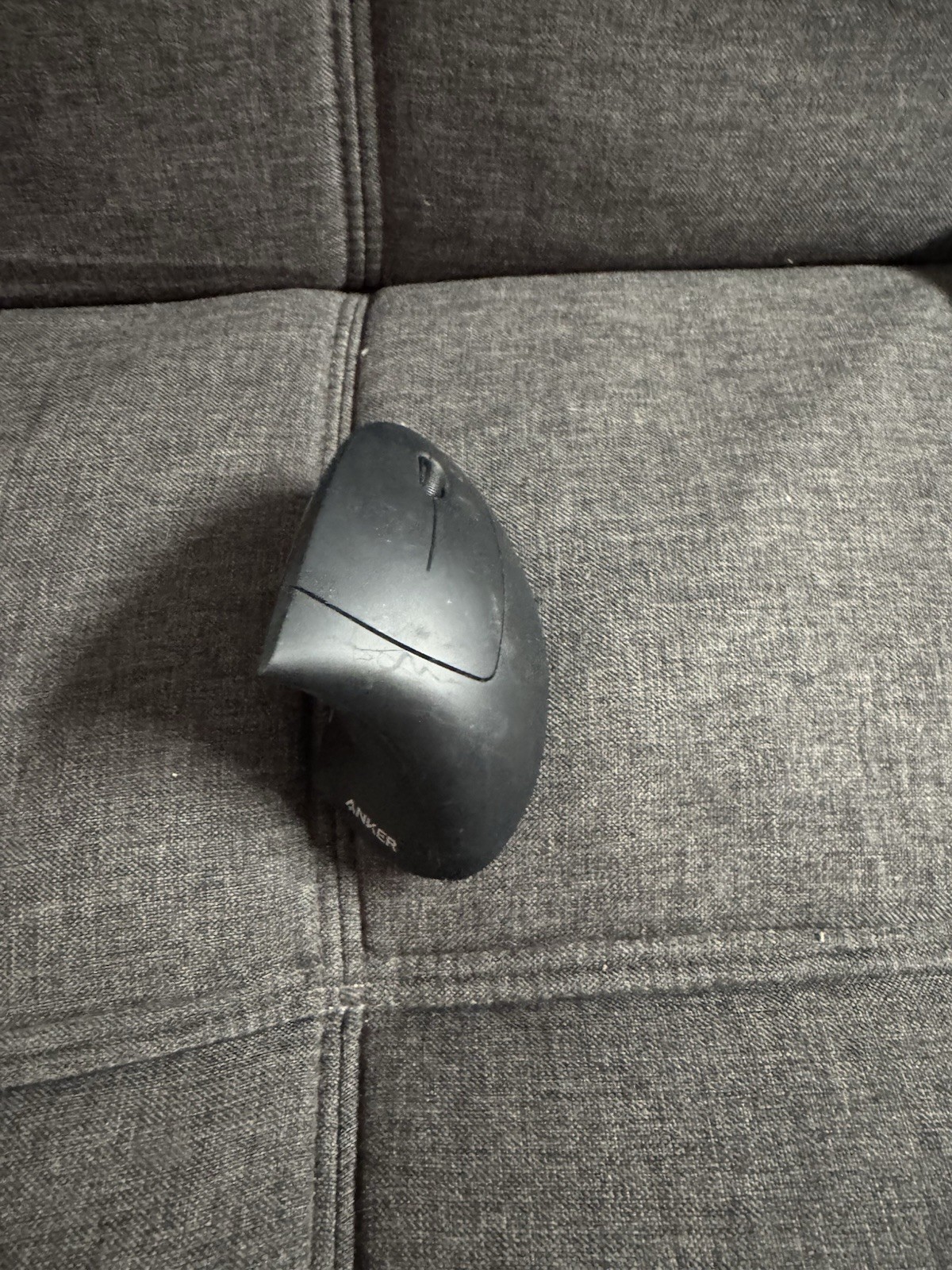 Anker 2.4G Wireless Vertical Ergo Optical Mouse 1600DPI 5-Button PC & Mac