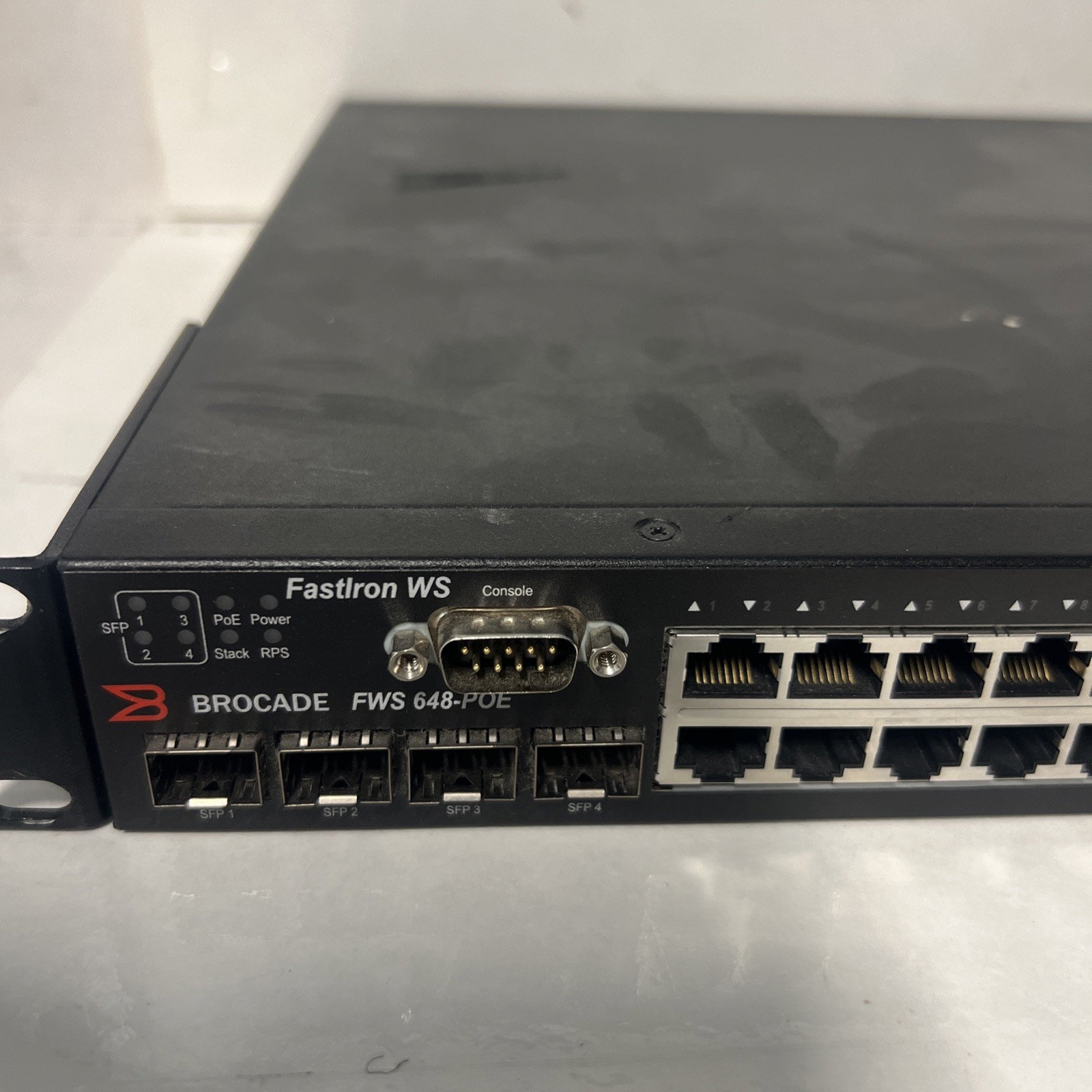 Brocade FastIron FWS 648-POE FWS648-POE 48-Port 10/100 PoE Switch 