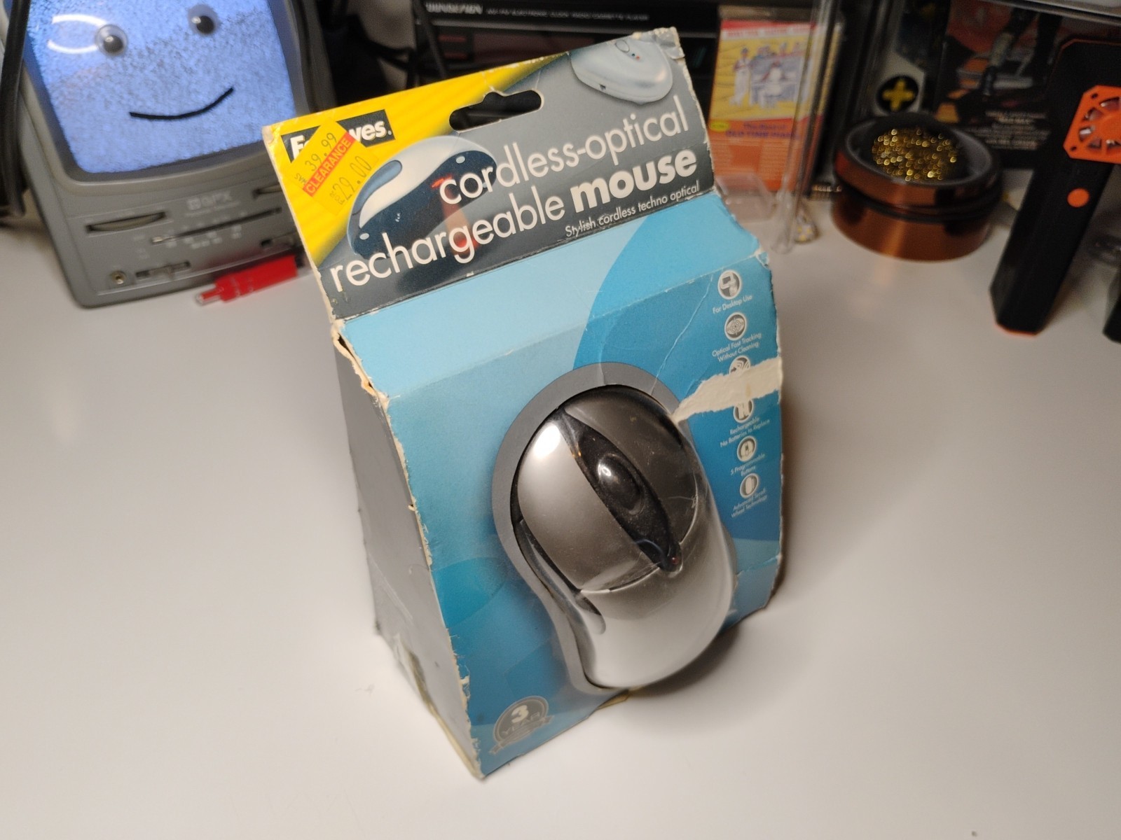 Fellowes 98910 Optical Cordless Rechargeable Mouse