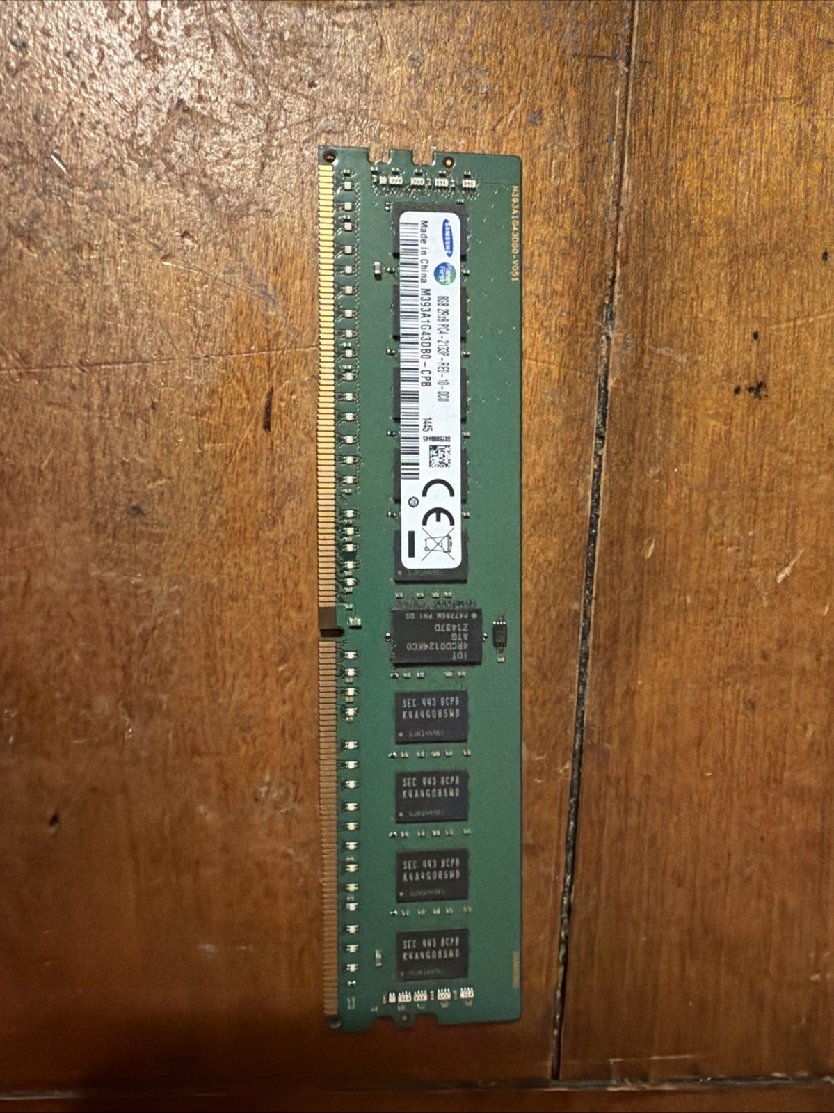 Samsung 8GB DDR4 2133 MHz PC4-17000 ECC RDIMM Server Memory RAM M393A1G40DB0-CPB