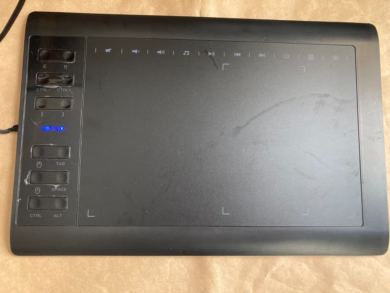 Xoppox Graphic Drawing Tablet Model: VIN1060Plus Battery Free Tablet (No Pen)