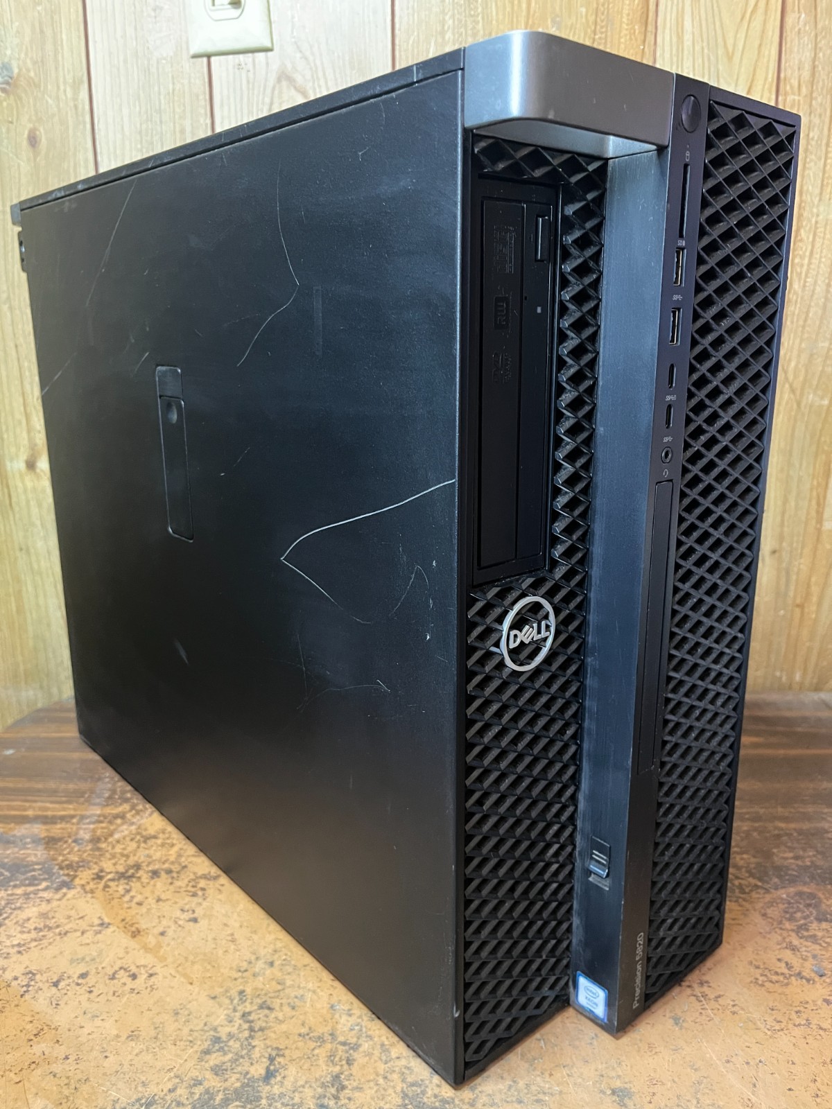 Dell Precision 5820 W10 Gaming Computer Xeon W-2133 32GB 800GB SSD Quadro M2000