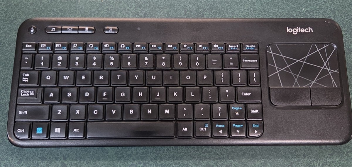 Logitech Wireless Compact Keyboard K400r w/ Trackpad & UNIFYING RECEIVER Dongle