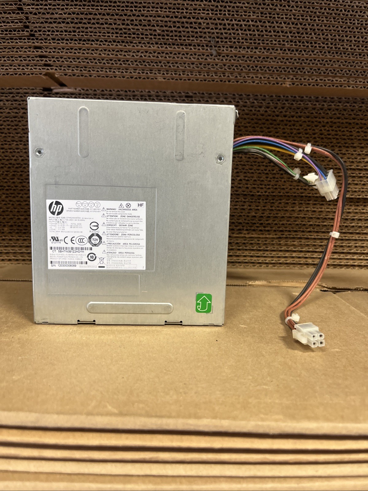 HP Compaq Model CFH0240AWWA 240W Power Supply P/N:  611482-001 613763-001