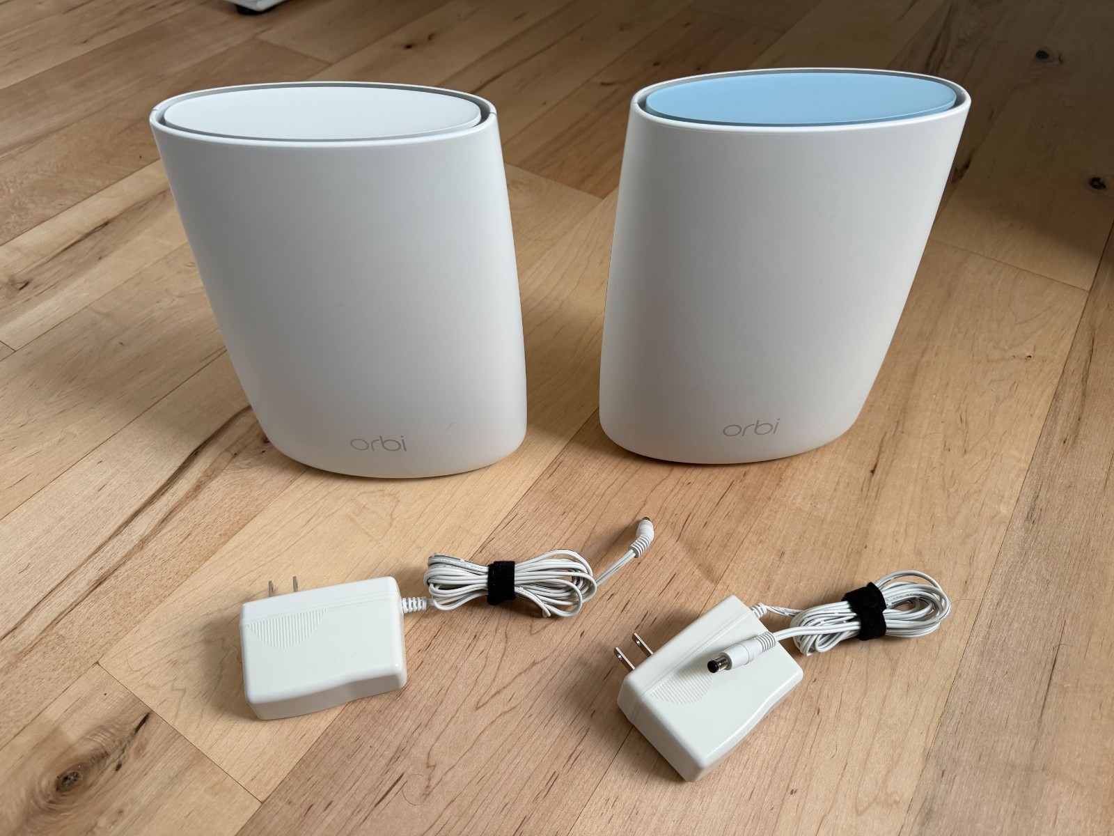 NETGEAR Orbi RBK50 v2 2-Pack Tri-Band Mesh WiFi System – AC3000 Router Wi-Fi