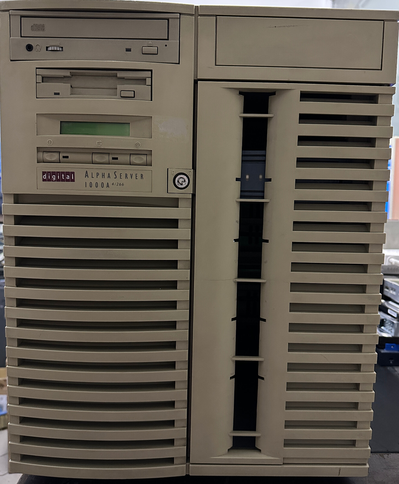 Digital Alphaserver 1000A 4/266 with 3 Months Warrranty