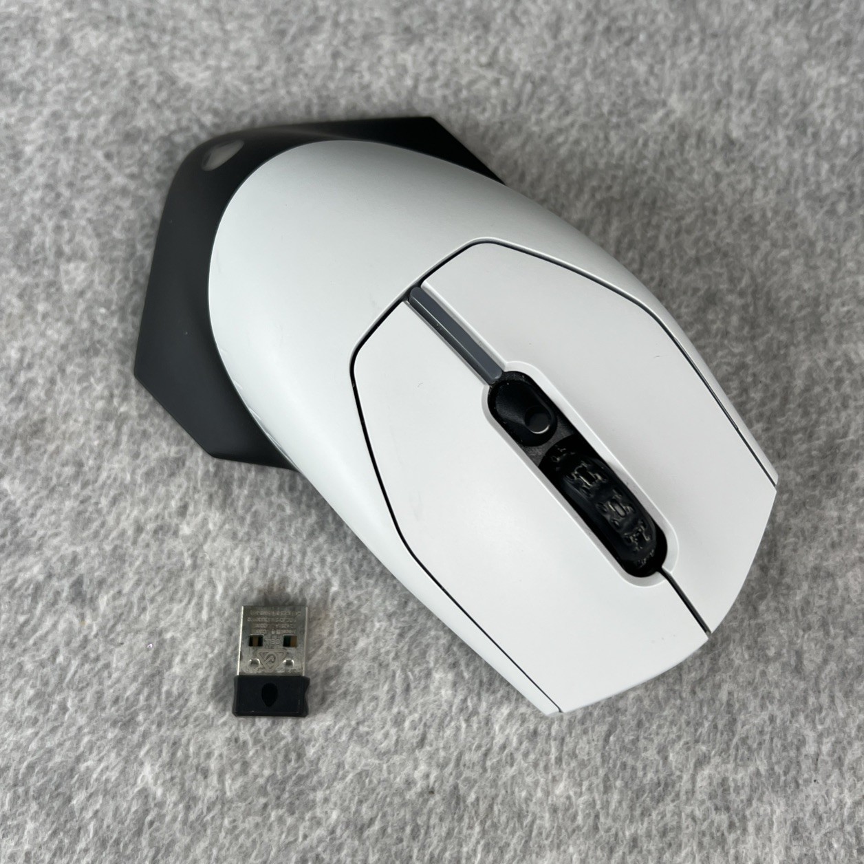 Alienware Wired/Wireless Gaming Mouse AW610M White w/Cable & Dongle Tested
