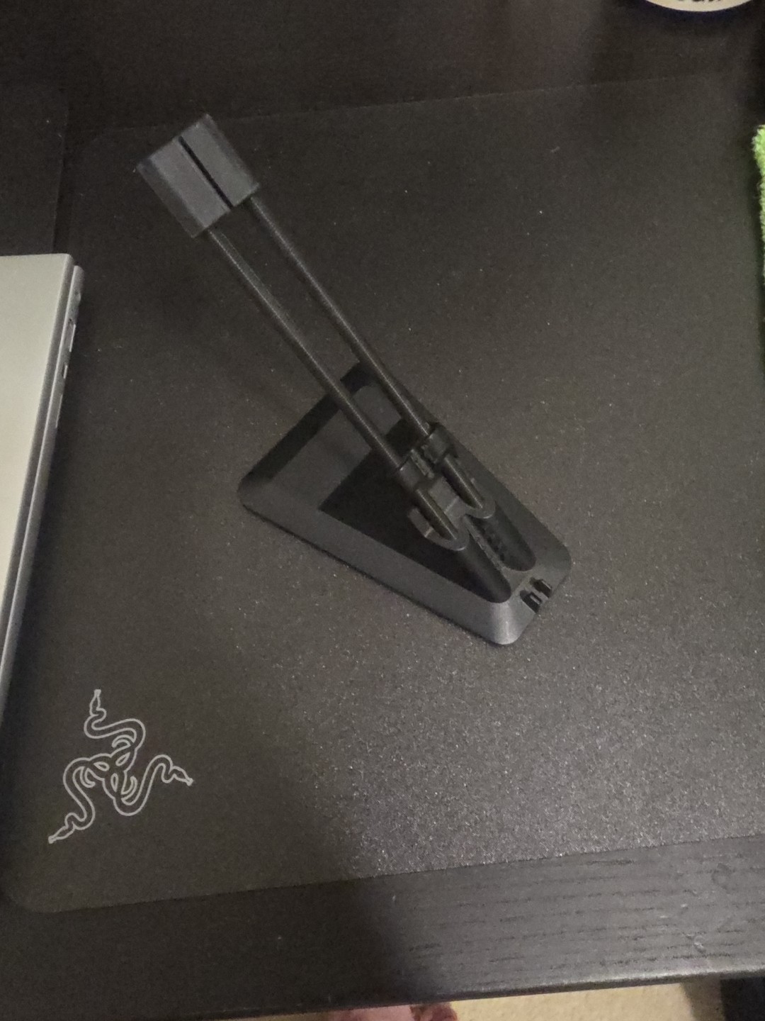 Razer Gaming Mouse Bungee v2: Drag-Free Wired Mouse Support Esports Black