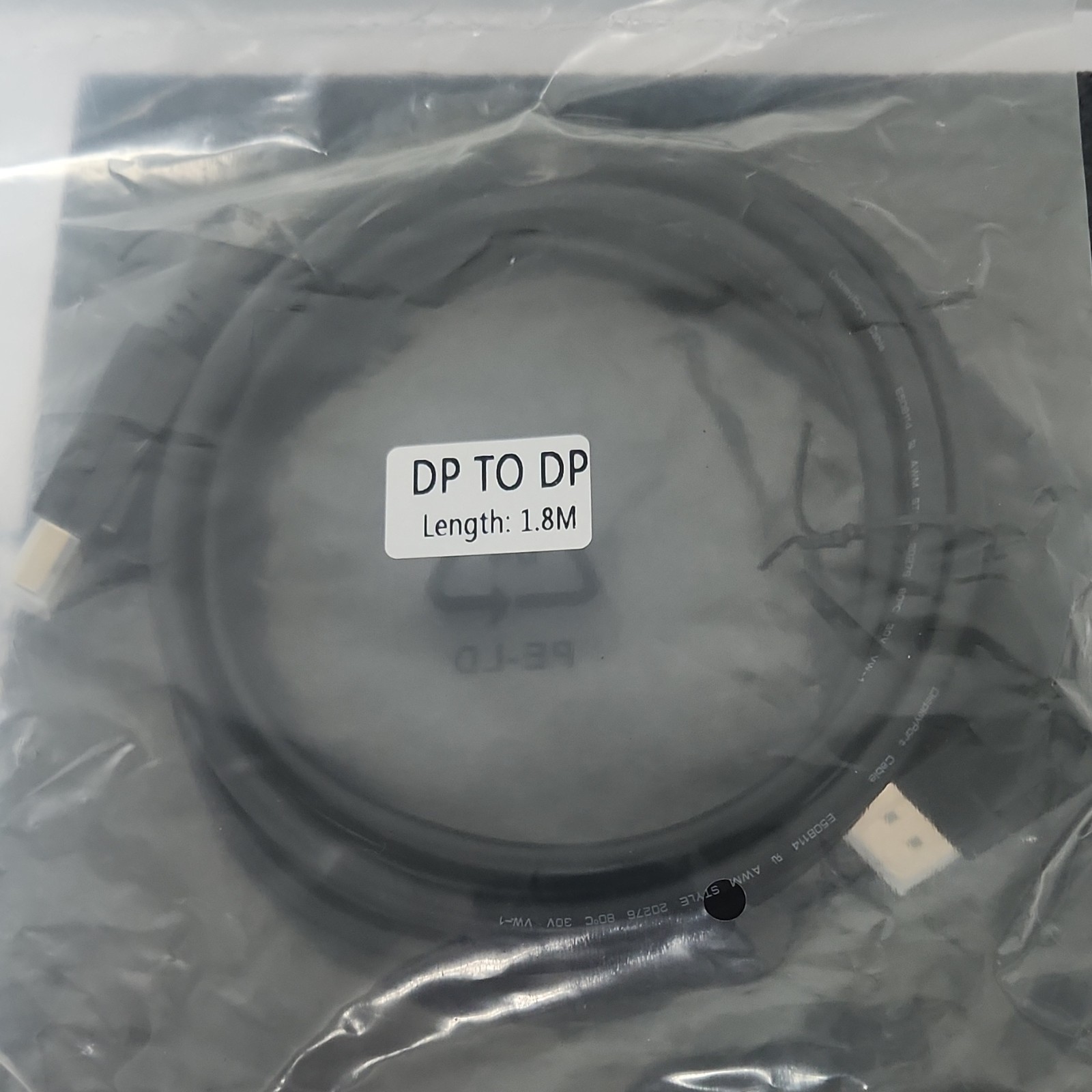 DisplayPort Male to Male Cable 1.8M Black DisplayPort Cable 1:1 Connection