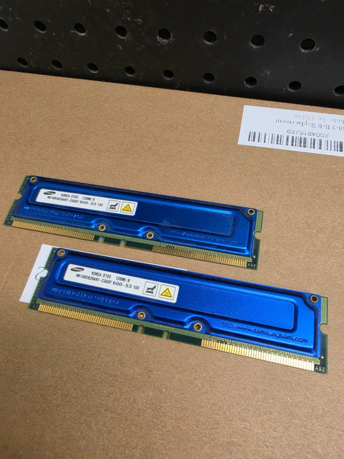Samsung 128MB RDRAM PC800 RAM MR16R0828AN1-CG6DF (2 x 128MB) Memory Bundle