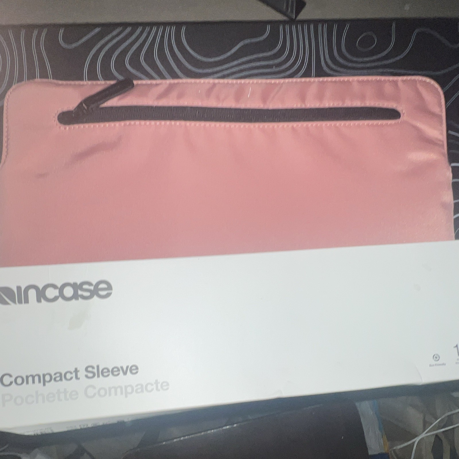 Incase Compact Sleeve 14in Laptop Sleeve Case Pink Polyester Zipper Closure