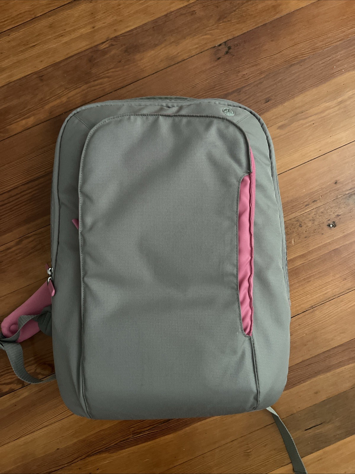 Belkin Computer Bookbag Carrying Case, Large Gray And Pink, Zipper With Pockets