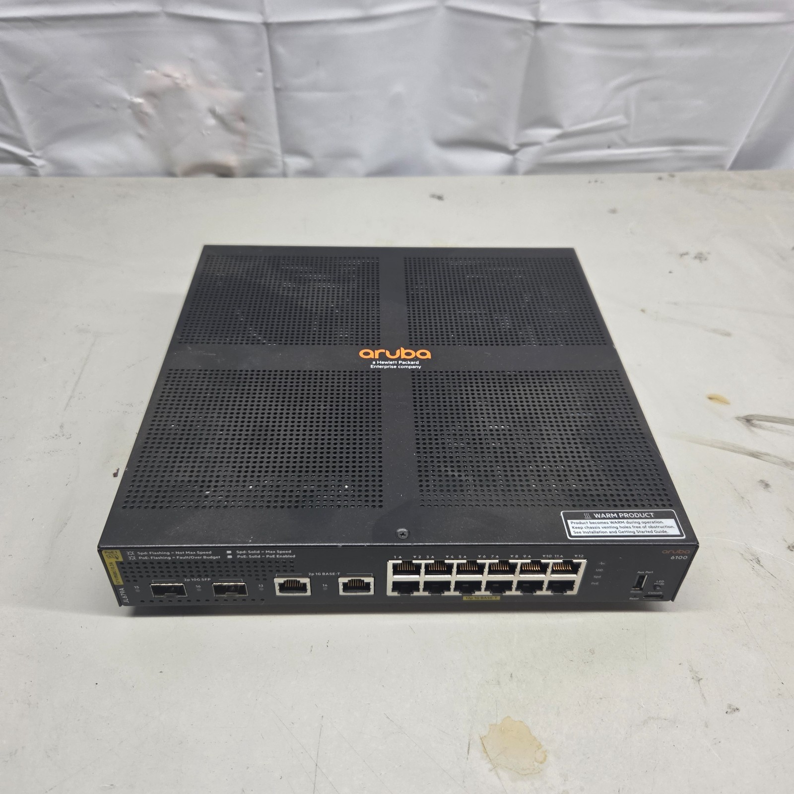 HPE Aruba Networking CX 6100 managed switch, model JL679A
