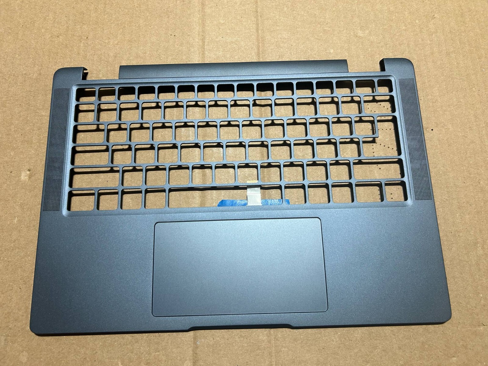 Genuine Dell Laptop Palmrest Upper Case Touchpad W8V57 0W8V57