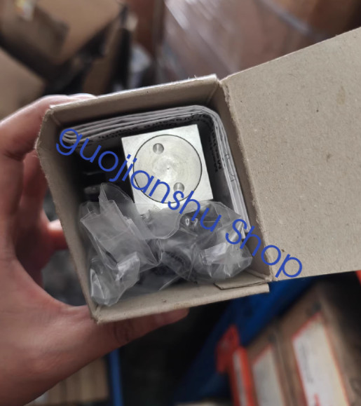 1PCS NEW REXROTH 0821100023 Pressure Switche Fast delivery Via Fedex/DHL