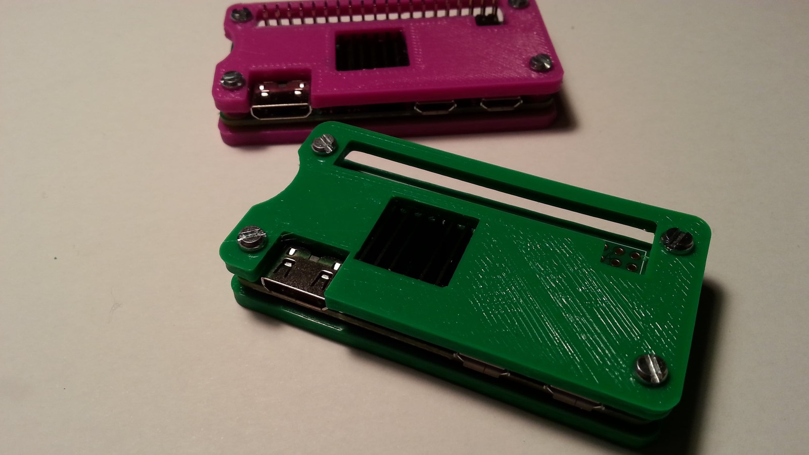 Raspberry Pi Zero W Case - Remix 3D-Printed