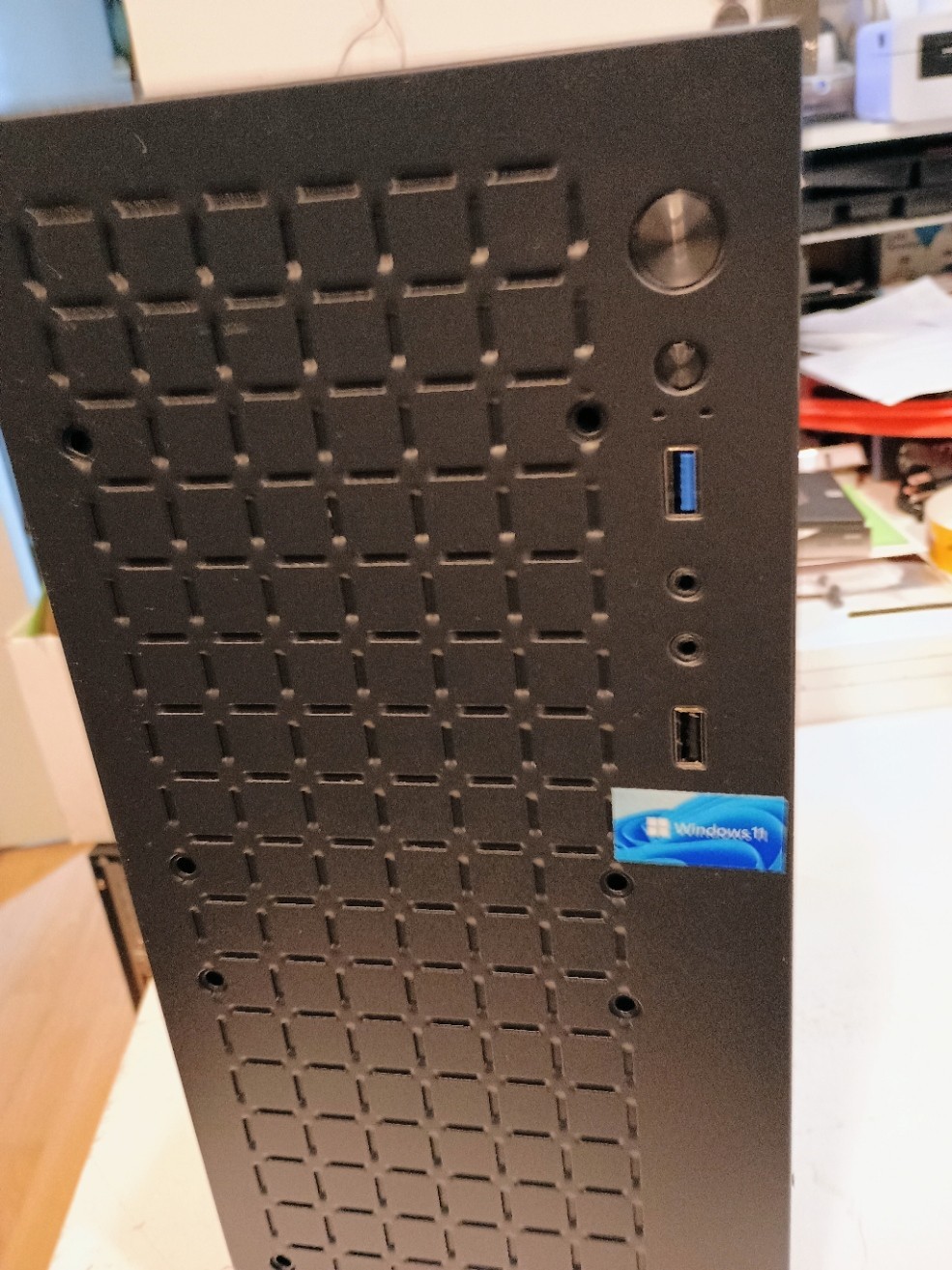 Intel X58M Mini Desktop Core i7 CPU SSD Radion HD Win11 Pro