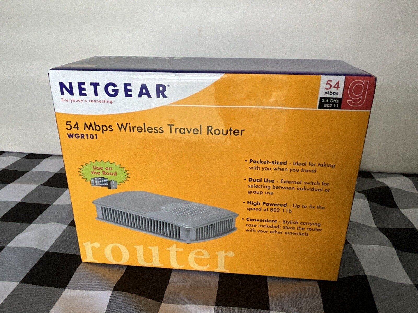 Netgear WGR101 54 Mbps 1-Port 10/100 Wireless G Router WGR101NA New w/carry Case