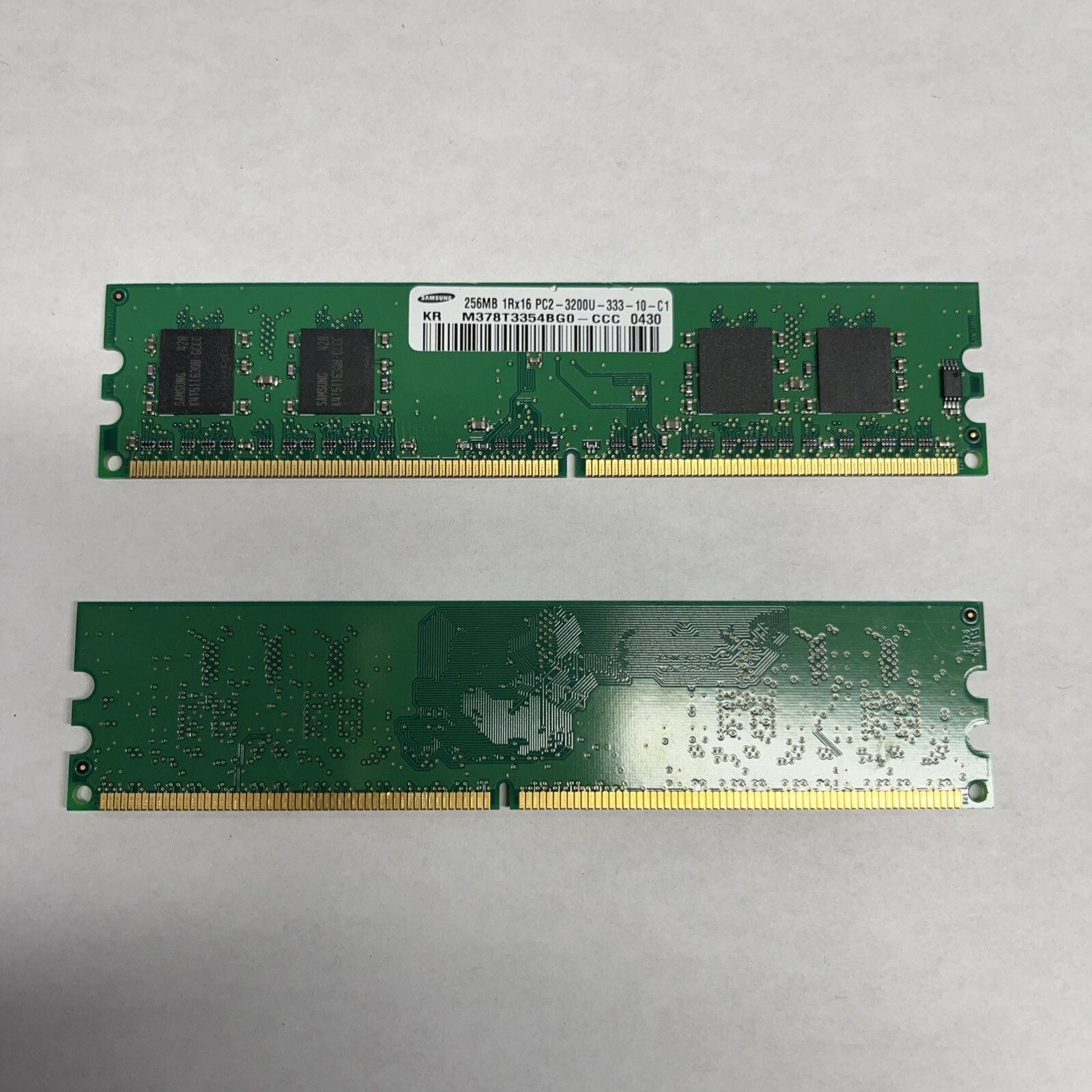 Samsung 256 MB RAM 333 MHz DDR2?M378T3354BG0-CCC PC2-3200U-333-10-C1 Work