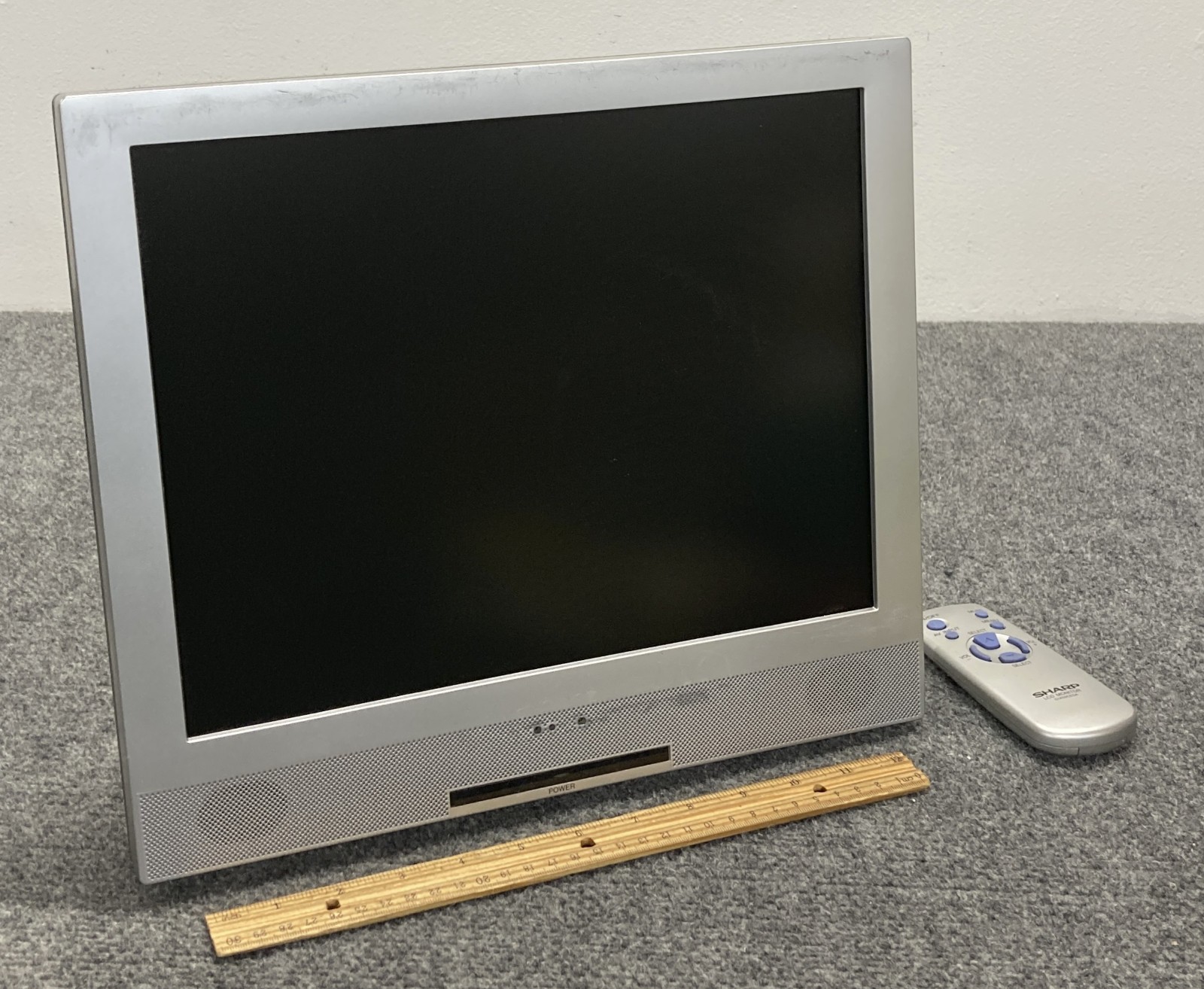 Sharp LC-15M4U LCD AV Monitor w/ Remote (As Is)