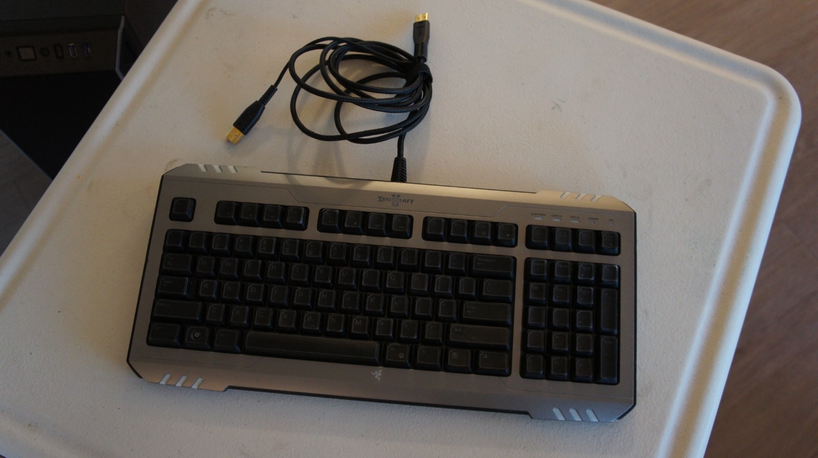 RARE Razer Starcraft 2 (SC2) Marauder Keyboard Wired USB , Lightly Used, WORKING