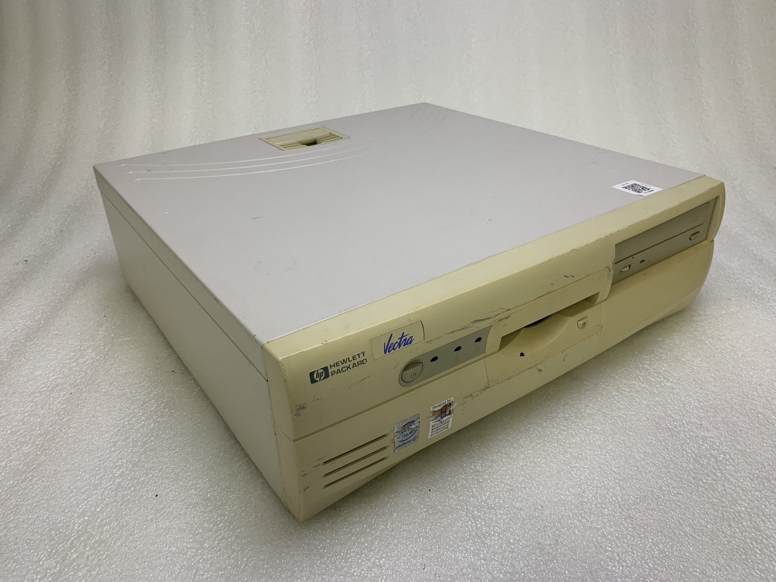 Vintage HP Vectra VL400 DT Intel Pentium III 733MHz 260MB RAM