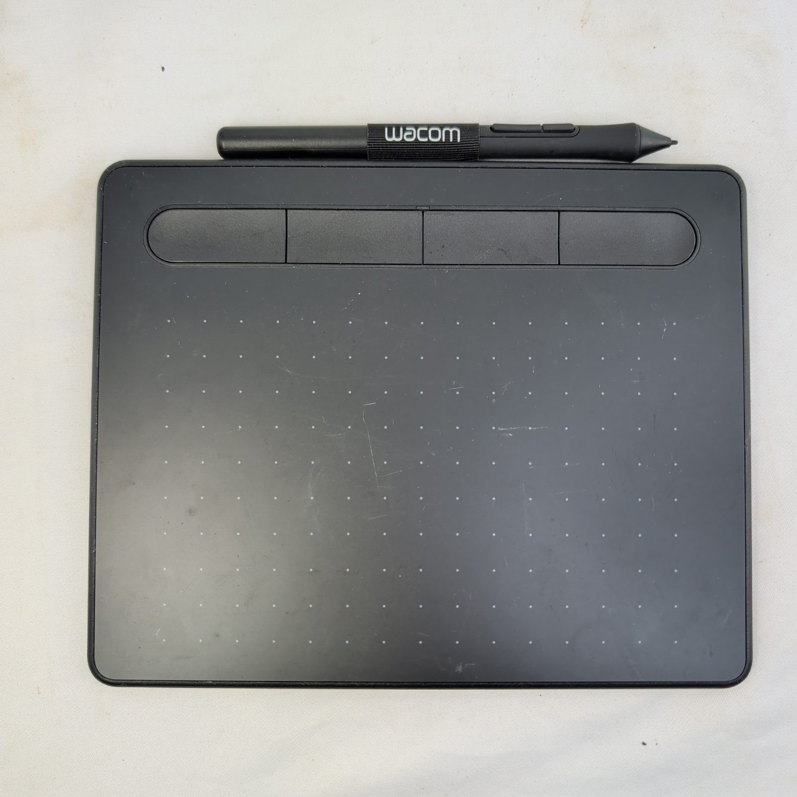 Wacom Intuos CTL-4100 Small Graphics Drawing Pen Tablet with Stylus Pen Black