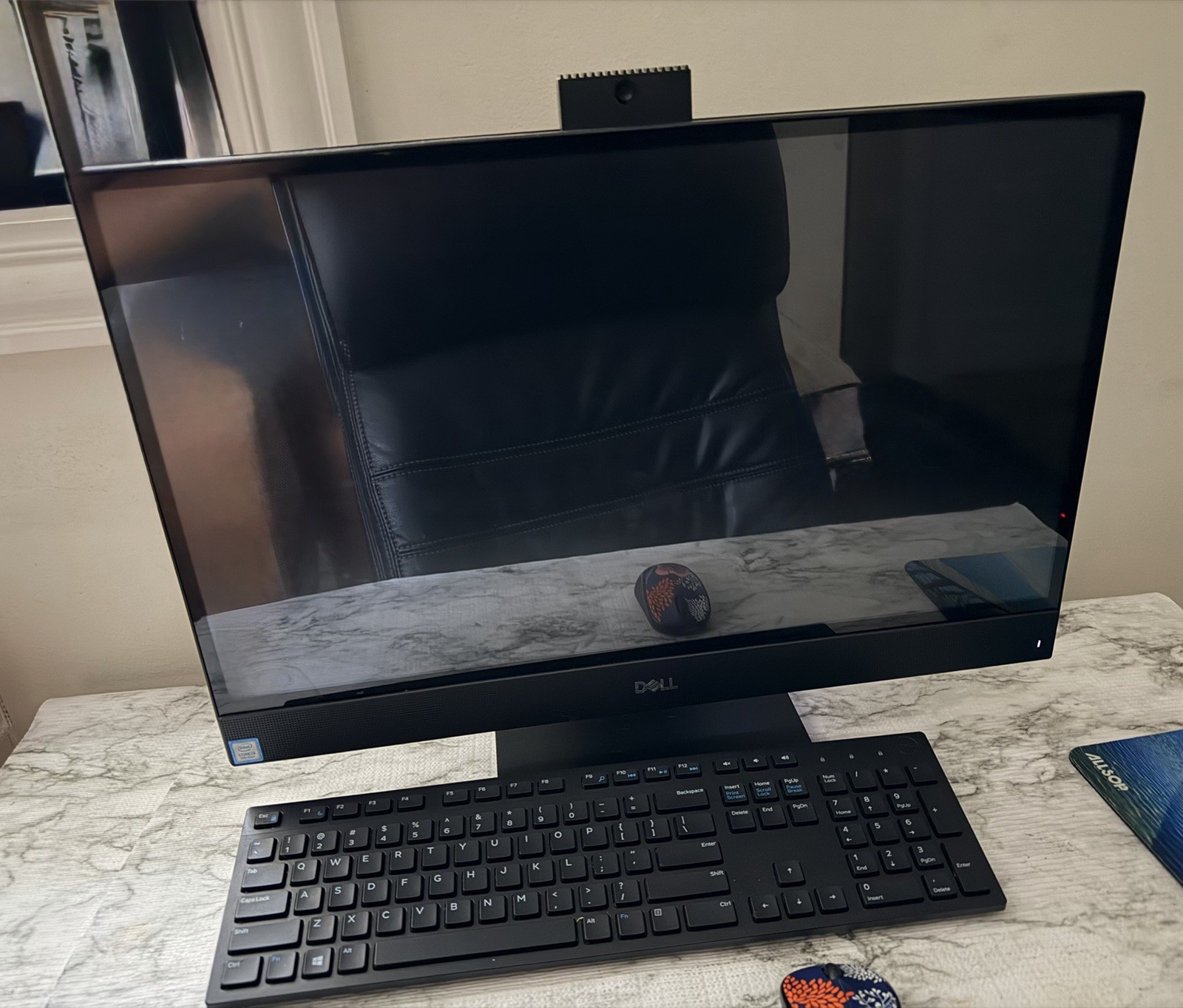 Dell Inspiron 24-3480 24in All-in-One Desktop Black Built-in Webcam USB 3.0