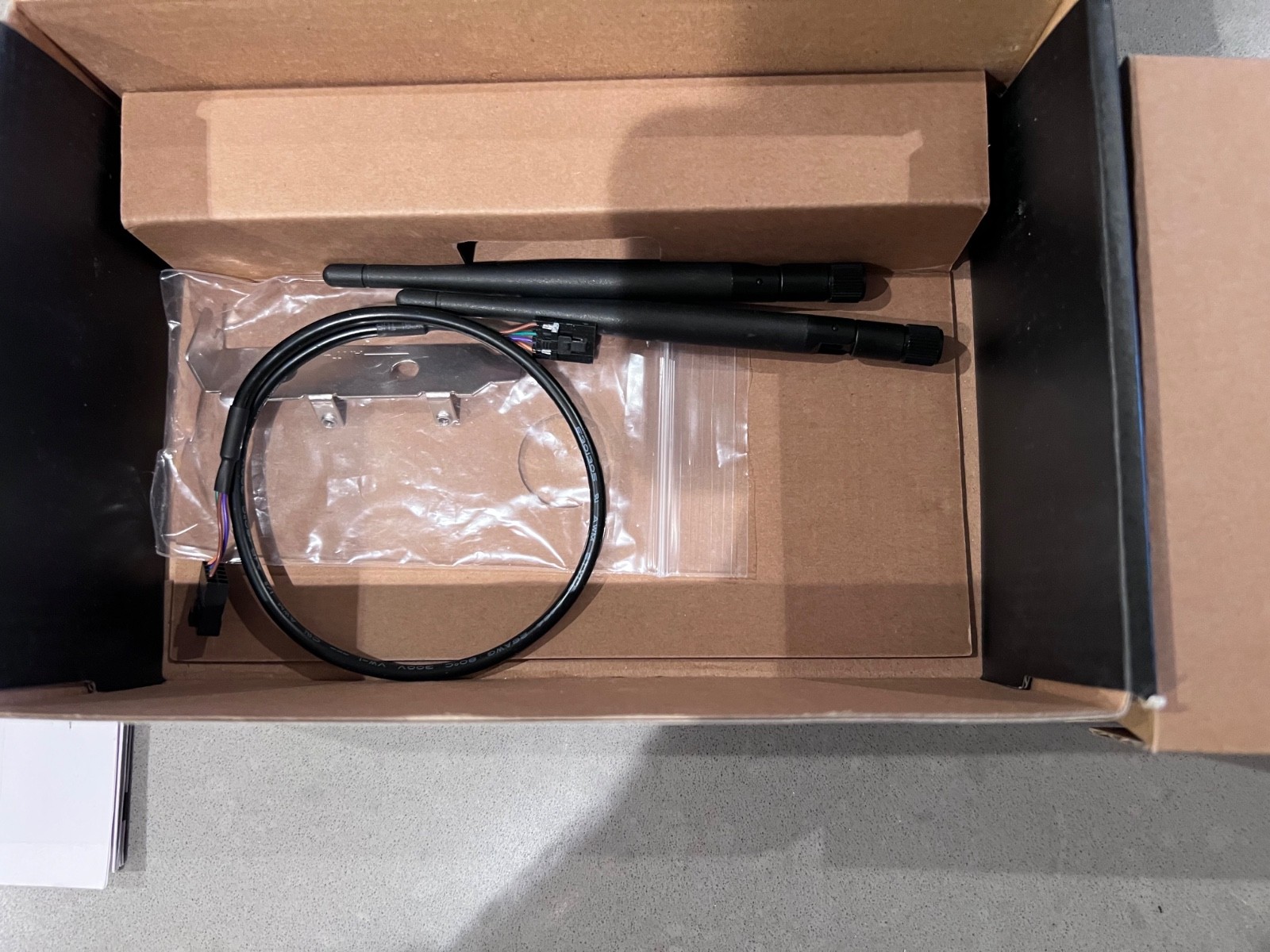 Asus AXE5400 Tri Band Model PCE-AXE59BT