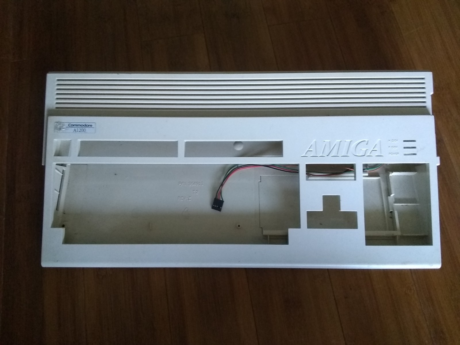 Genuine Amiga 1200 Case, Commodore A1200 Computer: Top + Bottom + LED + Trapdoor