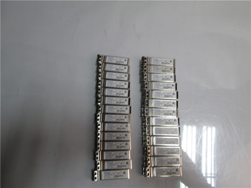 Finisar FTLF8528P3BCV QL Transceiver Module Lot of 27