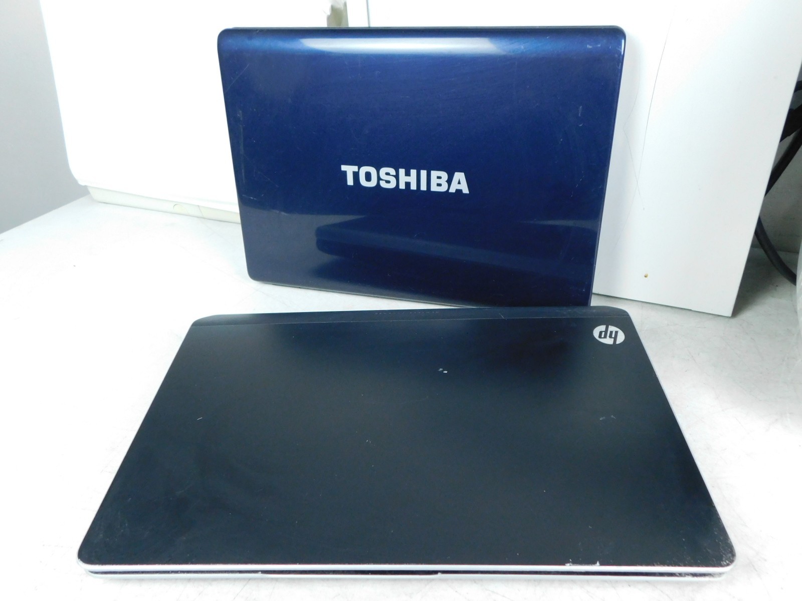 FOR PARTS - Used 2 Computer Lot Toshiba and HP Vintage Laptop 2000s