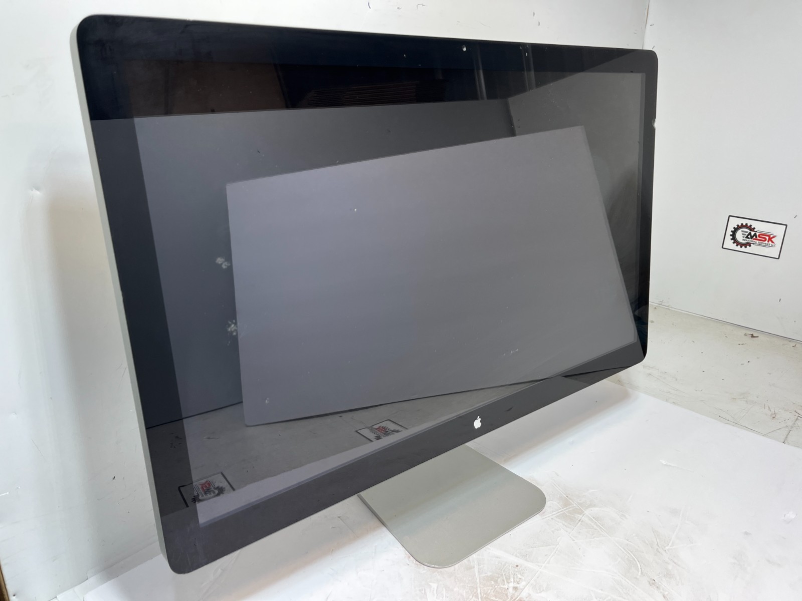 Apple Model A1316 LED Cinema Display 27" Computer