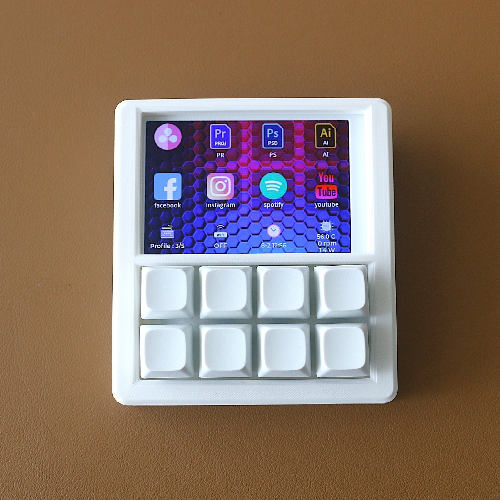 8 Keys Macro Keyboard Hot Swap Designer Kepad Mechanical Keypad with 3.5" USB