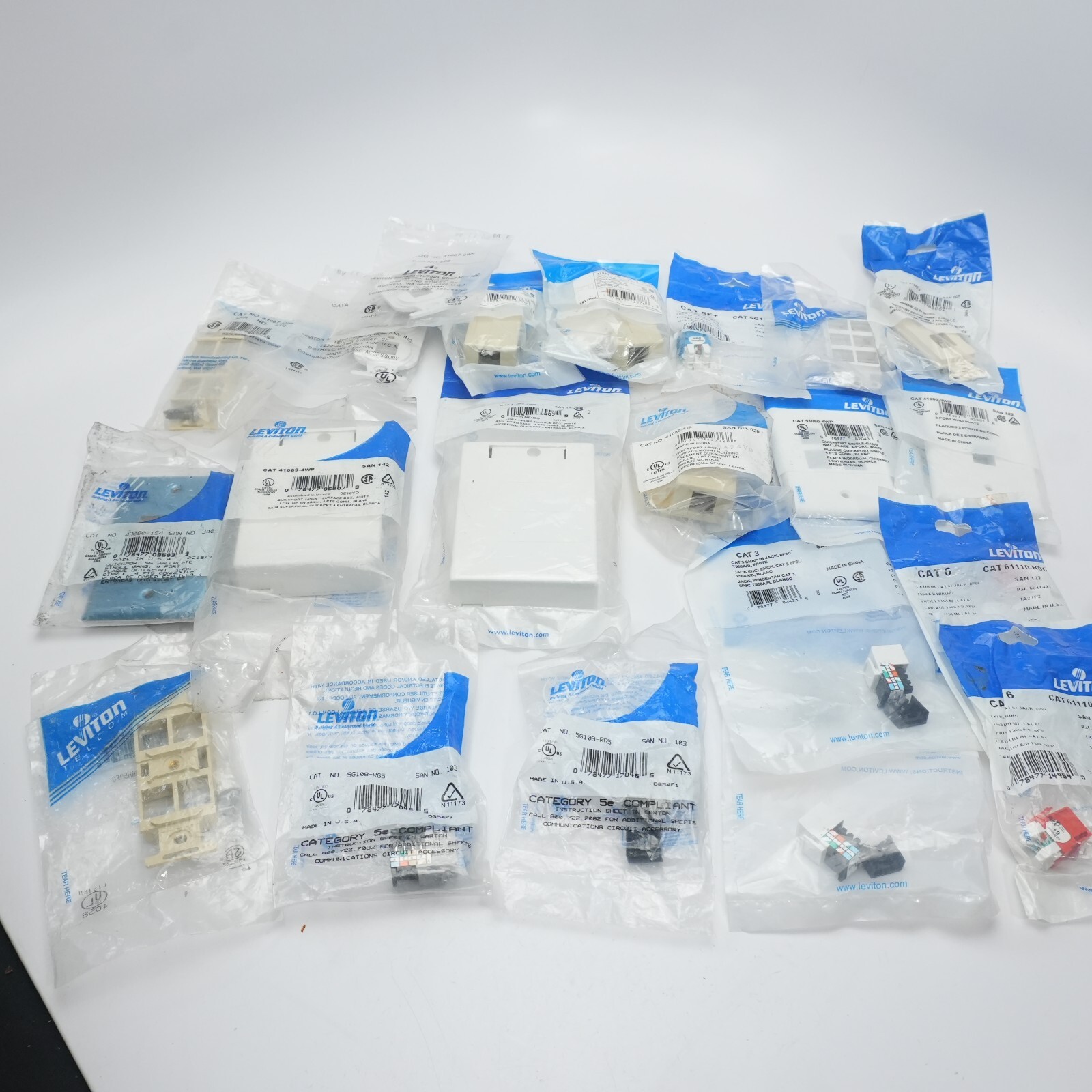 LOT OF 21 LEVITON Cat3 Cat5 Cat6 SNAP-IN JACK Faceplate Box CAT 5E Components