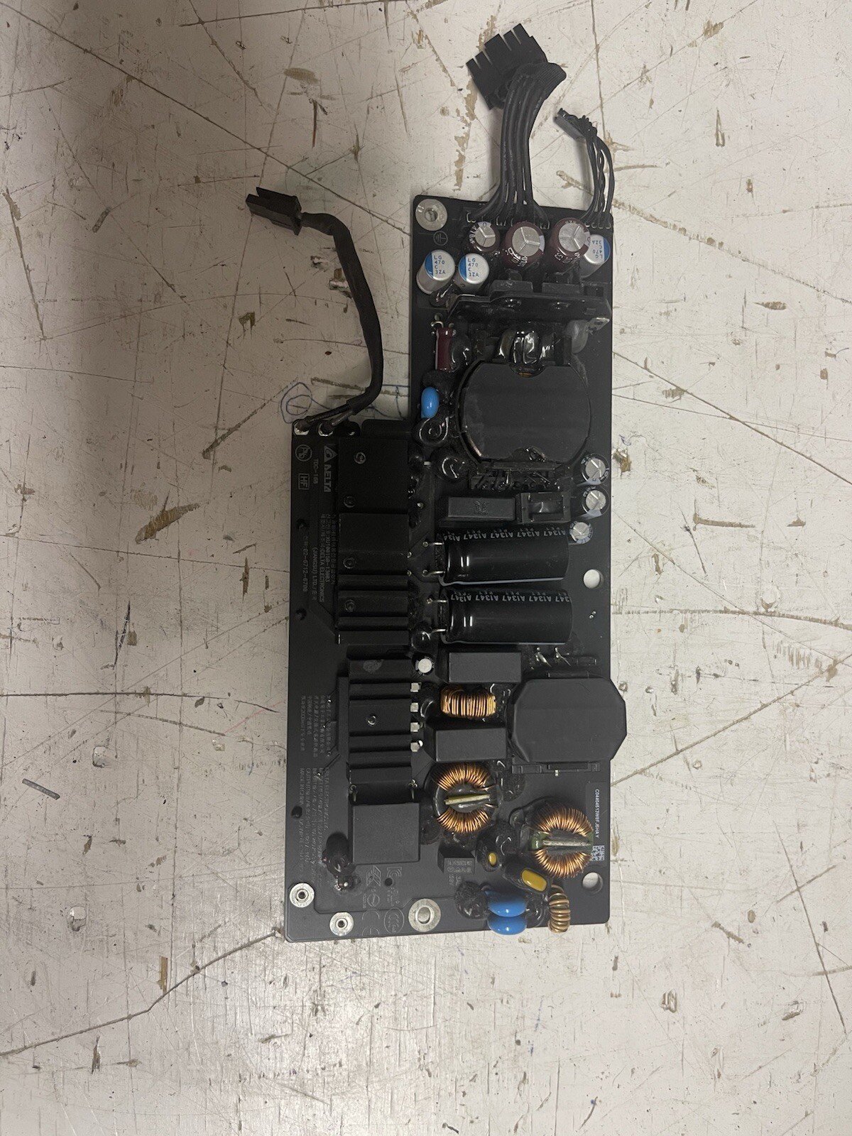 Apple Delta Electronics ADP-185BFT