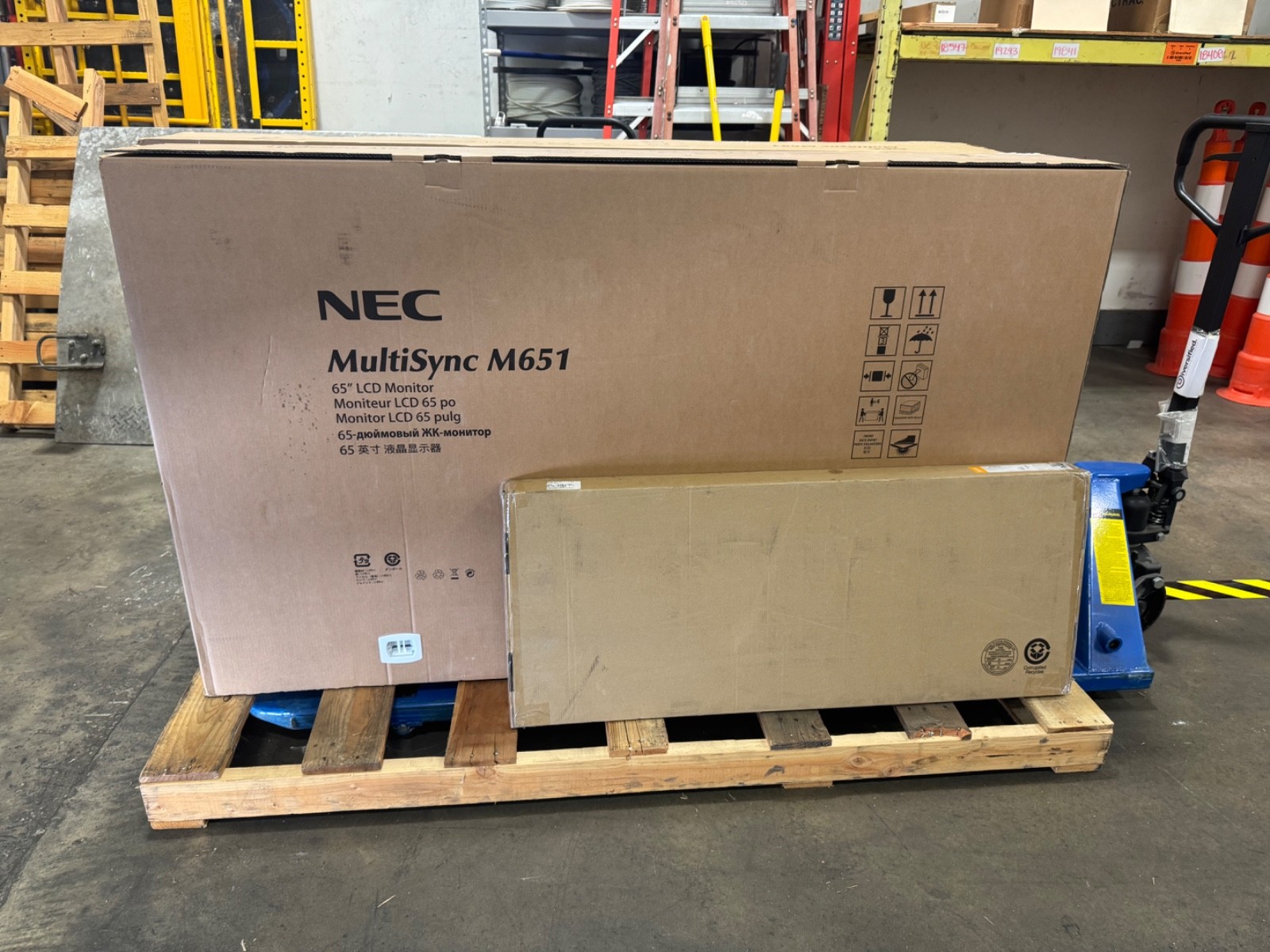 NEC M651 65" Ultra High Definition Professional Display Monitor